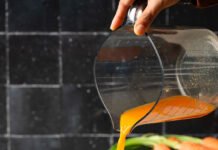 Carrot Turmeric Juice (Homemade)