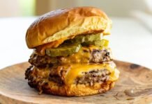 The Best Hamburger Recipe for Perfect Juicy Burgers