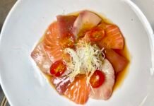 SG Food on Foot | Singapore Food Blog | Best Singapore Food | Singapore Food Reviews: Foura @ IMBA Theatre