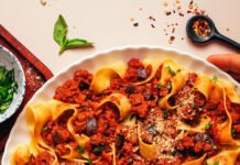 Easy Eggplant Bolognese (1 Pot!)