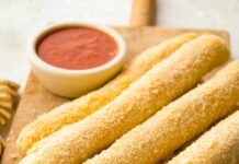Copycat Little Caesars Crazy Bread
